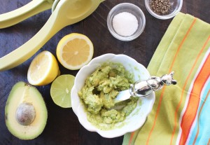 guacamole with fixins